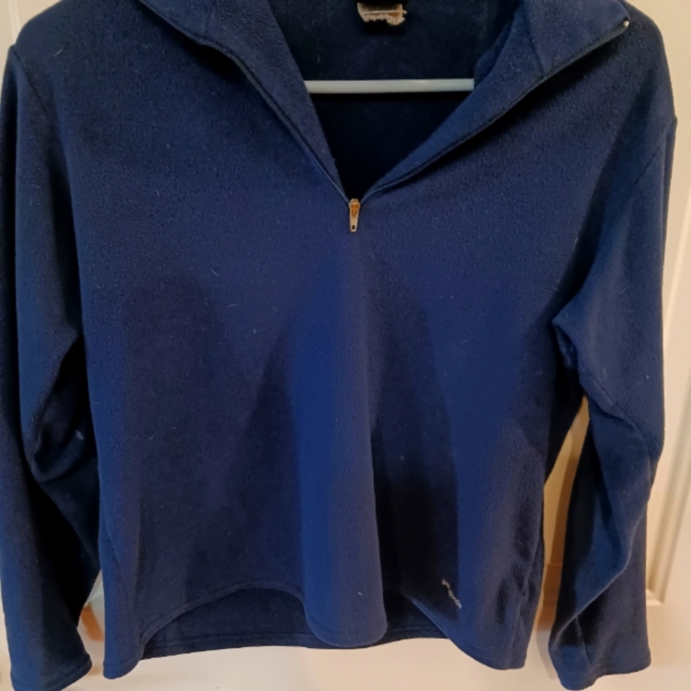 Woman's long sleeve petite small Patagonia Capilene top
